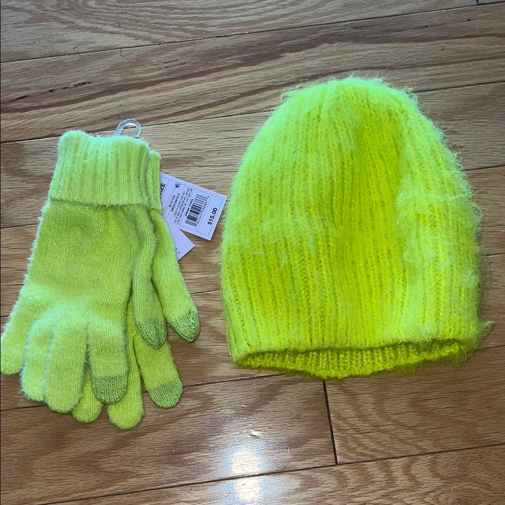 Women’s Neon Green Knit Hat and Gloves Set